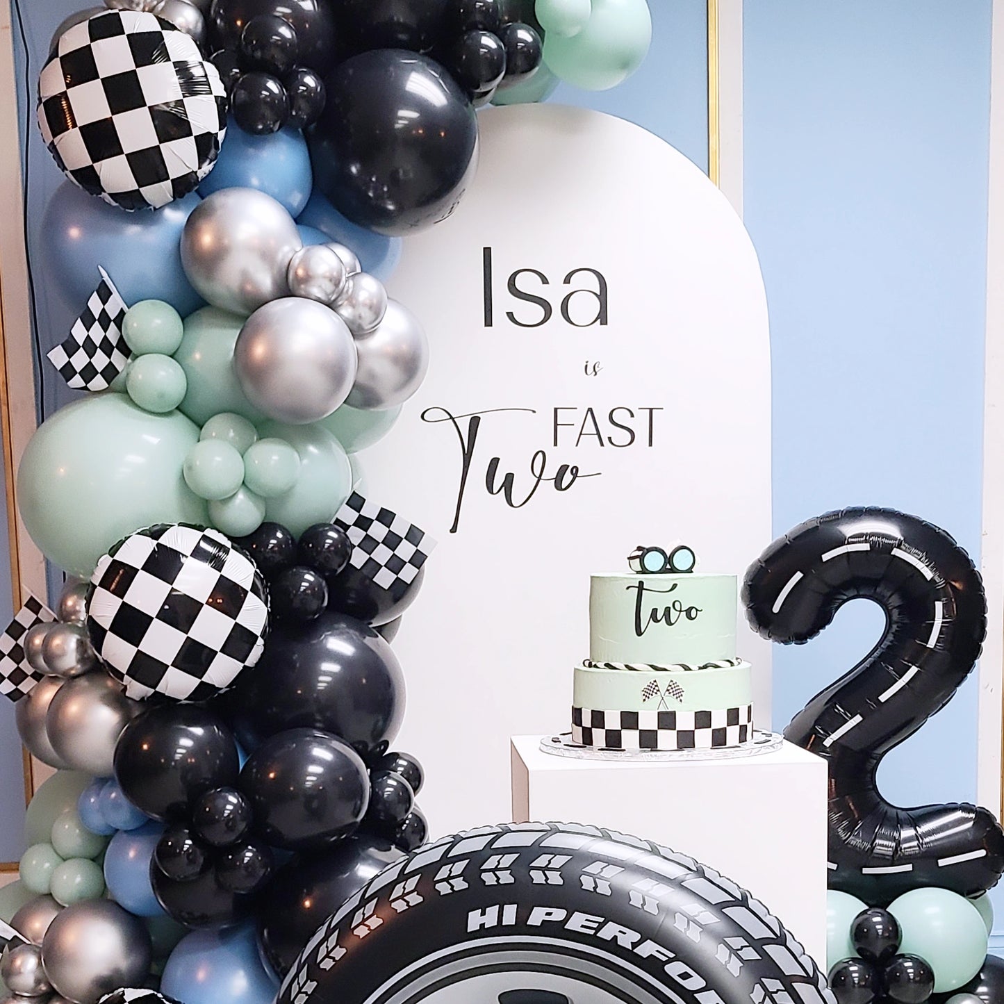 "Two fast" Balloon Decor Package