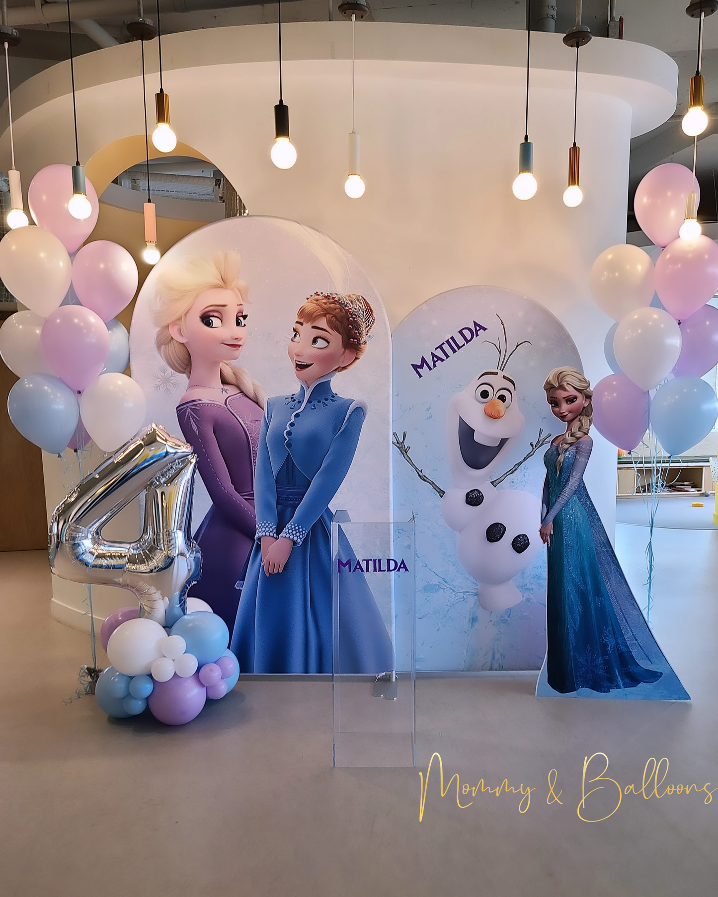 "Frozen" Picture-Perfect Party Balloon Decor Package
