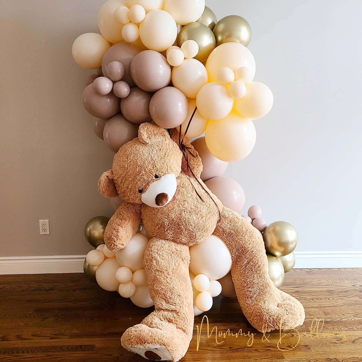 "Teddy" Balloon Tower (To BUY)