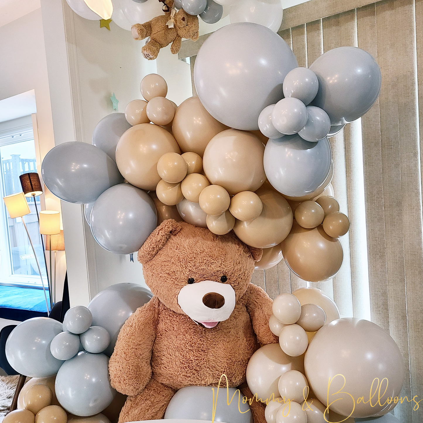 "Teddy" Balloon Tower (For RENT)