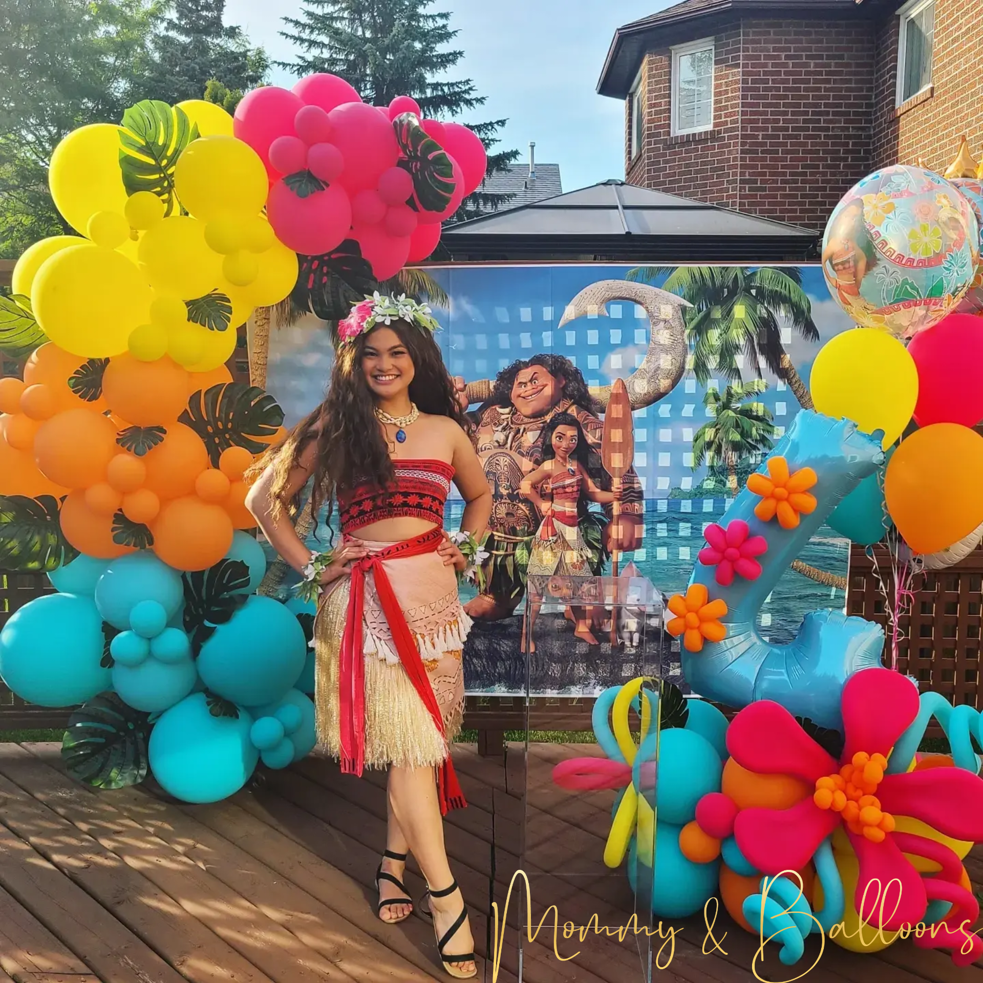 Moana" Celebration Set Mommy and Balloons Moana" Celebration Set Mommy and Balloons