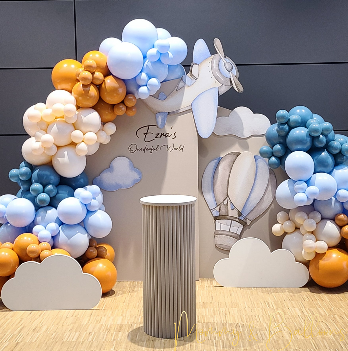 Sail Panel Backdrops in custom colour (set of 2) – Mommy and Balloons