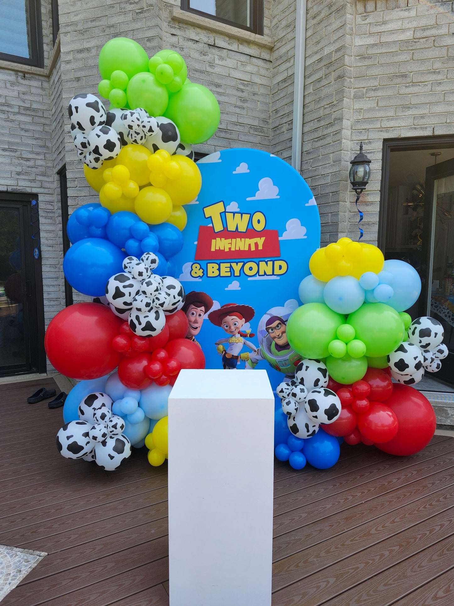 TWO Infinity & Beyond Picture-Perfect Party Balloon Decor Package
