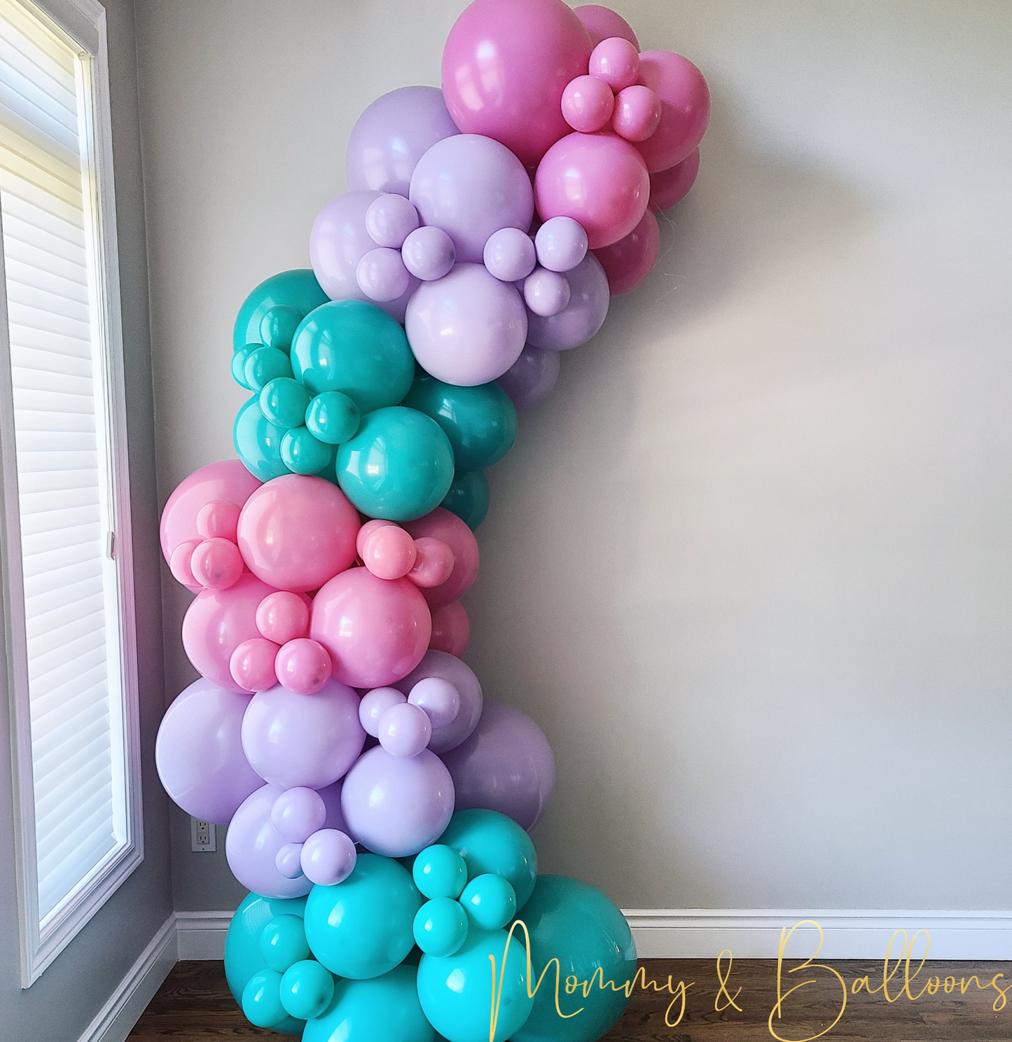 "Dino-mite" Balloon Garland to Go